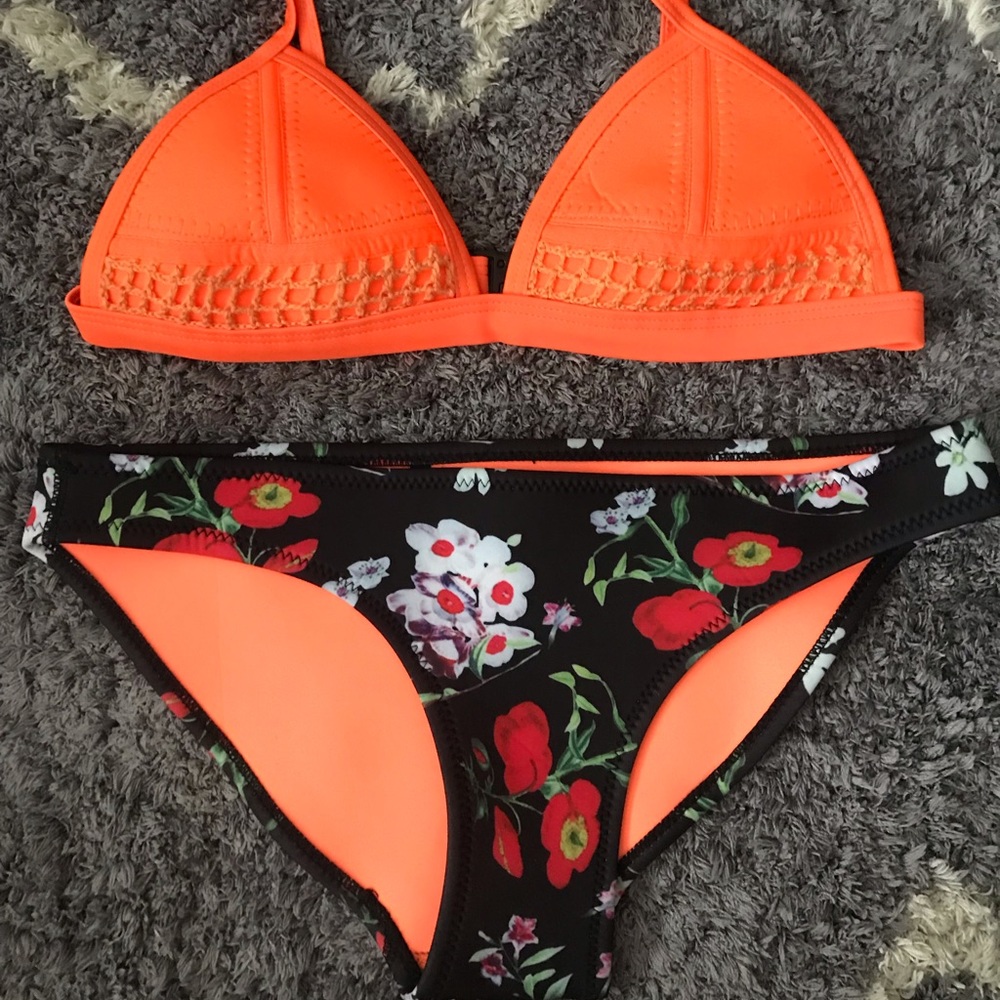 Orange Triangl - like bathing suit